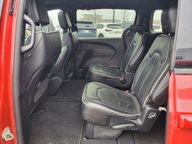 2025 Chrysler Pacifica Limited - Photo 9