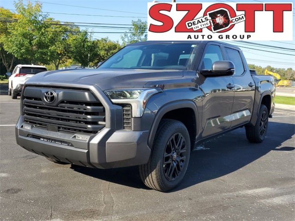 New 2026 Toyota Tundra SR5 SR5 CREWMAX 5.5