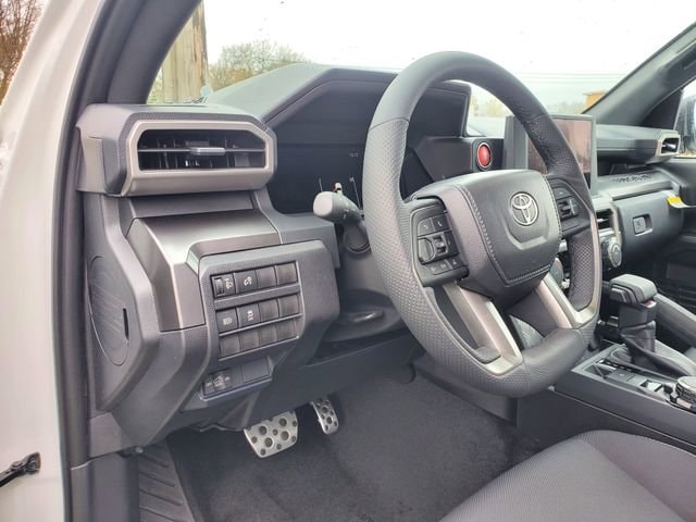 2025 Toyota Tacoma TRD Sport - Photo 17