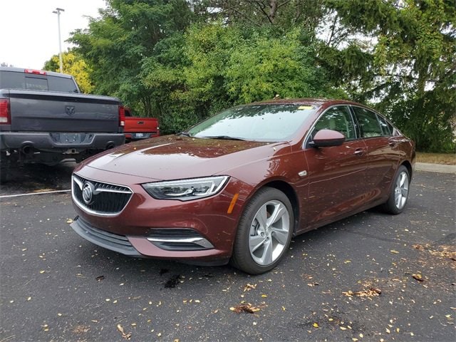 Used 2020 Buick Regal Sportback Preferred with VIN W04GL6SX2L1013960 for sale in Waterford, MI