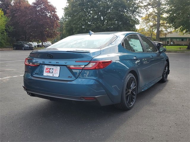 2026 Toyota Camry SE photo 4
