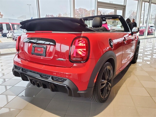 2022 Mini Cooper Convertible John Cooper Works photo 4