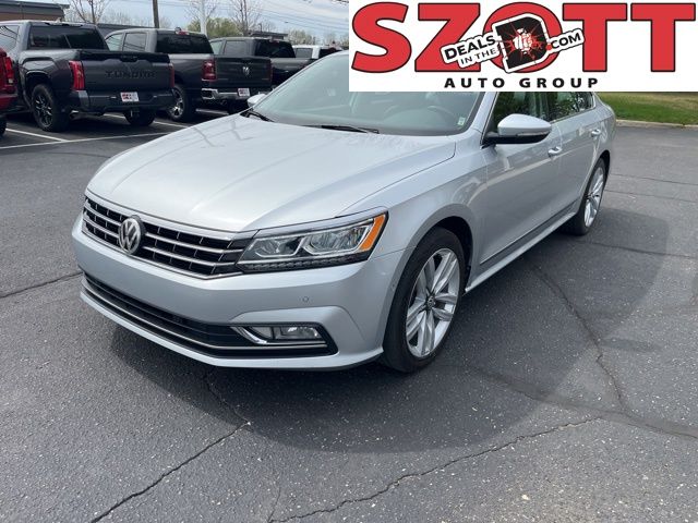 2016 Volkswagen Passat SEL Premium