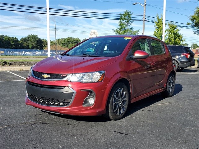 2017 Chevrolet Sonic LT photo 2
