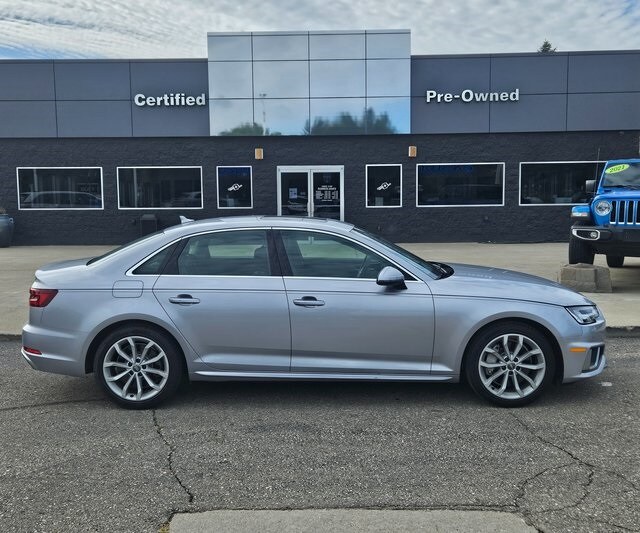 2019 Audi A4 2.0T Premium Plus photo 3