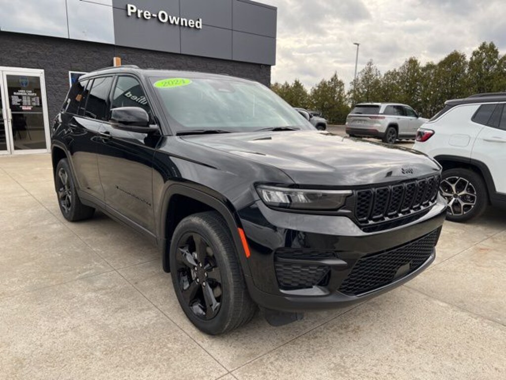 Certified 2024 Jeep Grand Cherokee Laredo SUV
