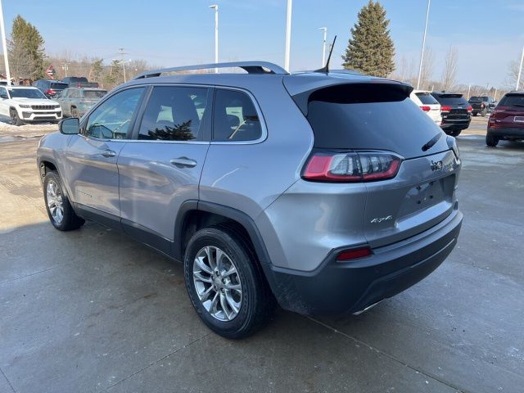 Used 2021 Jeep Cherokee Latitude Lux SUV