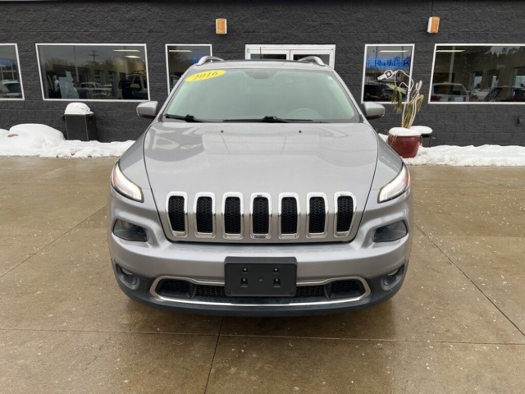 Used 2016 Jeep Cherokee Limited 4x4 SUV