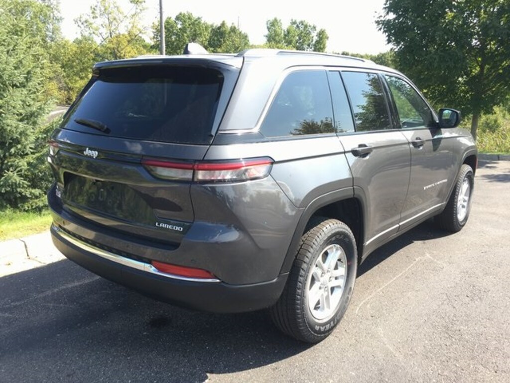 New 2025 Jeep Grand Cherokee Laredo SUV