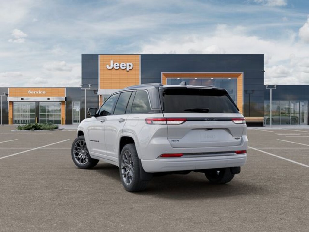 New 2026 Jeep Grand Cherokee Summit SUV