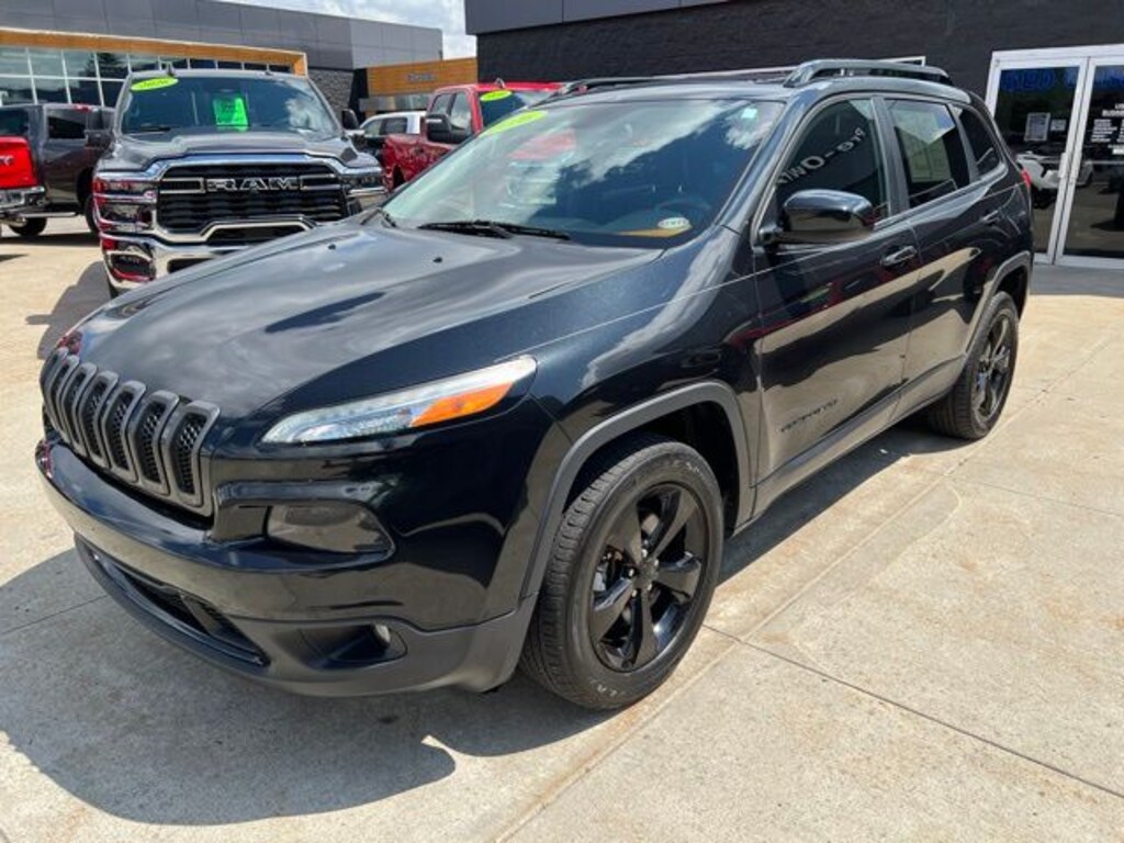Certified 2016 Jeep Cherokee Latitude 4x4 SUV