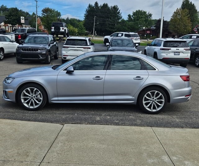 2019 Audi A4 2.0T Premium Plus photo 4