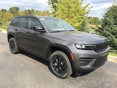 2025 Jeep Grand Cherokee Laredo SUV