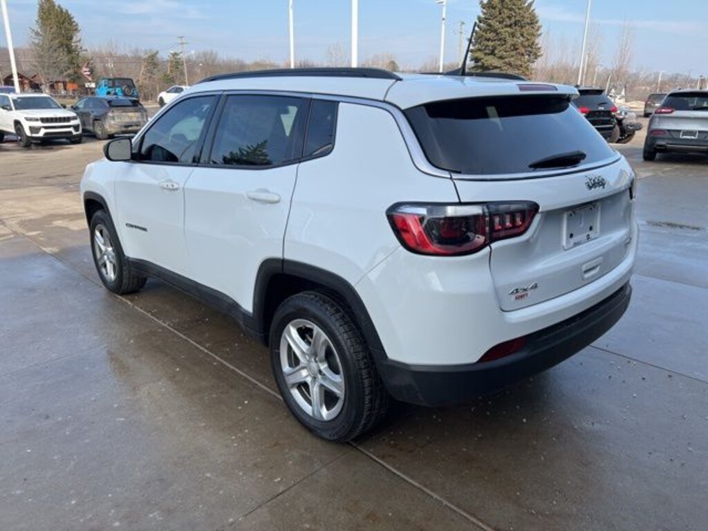 Used 2023 Jeep Compass Latitude SUV