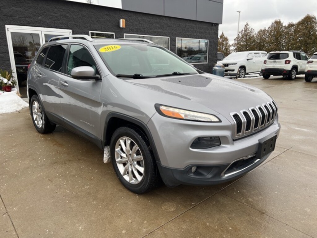 Used 2016 Jeep Cherokee Limited 4x4 SUV