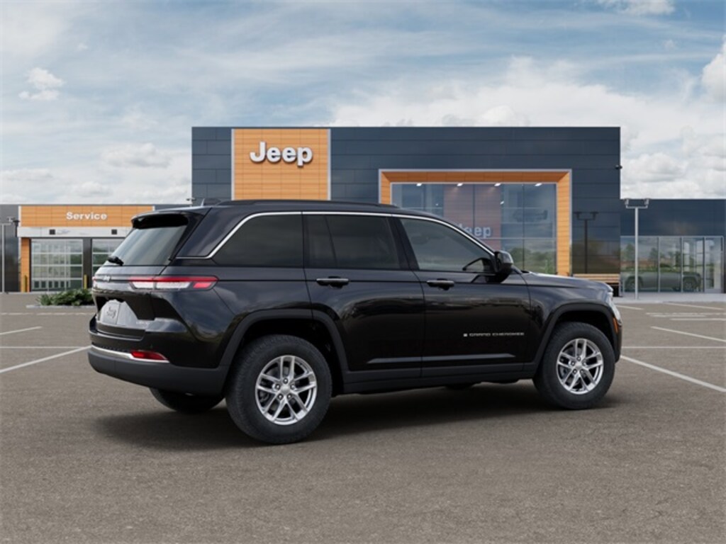 New 2025 Jeep Grand Cherokee Laredo SUV