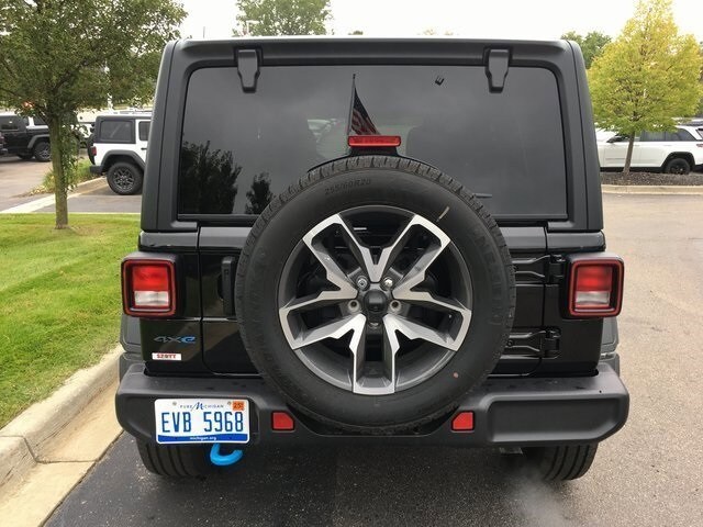 2024 Jeep Wrangler Sport photo 4