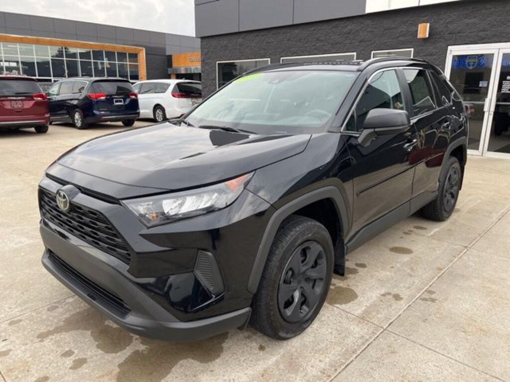 Used 2020 Toyota RAV4 LE SUV