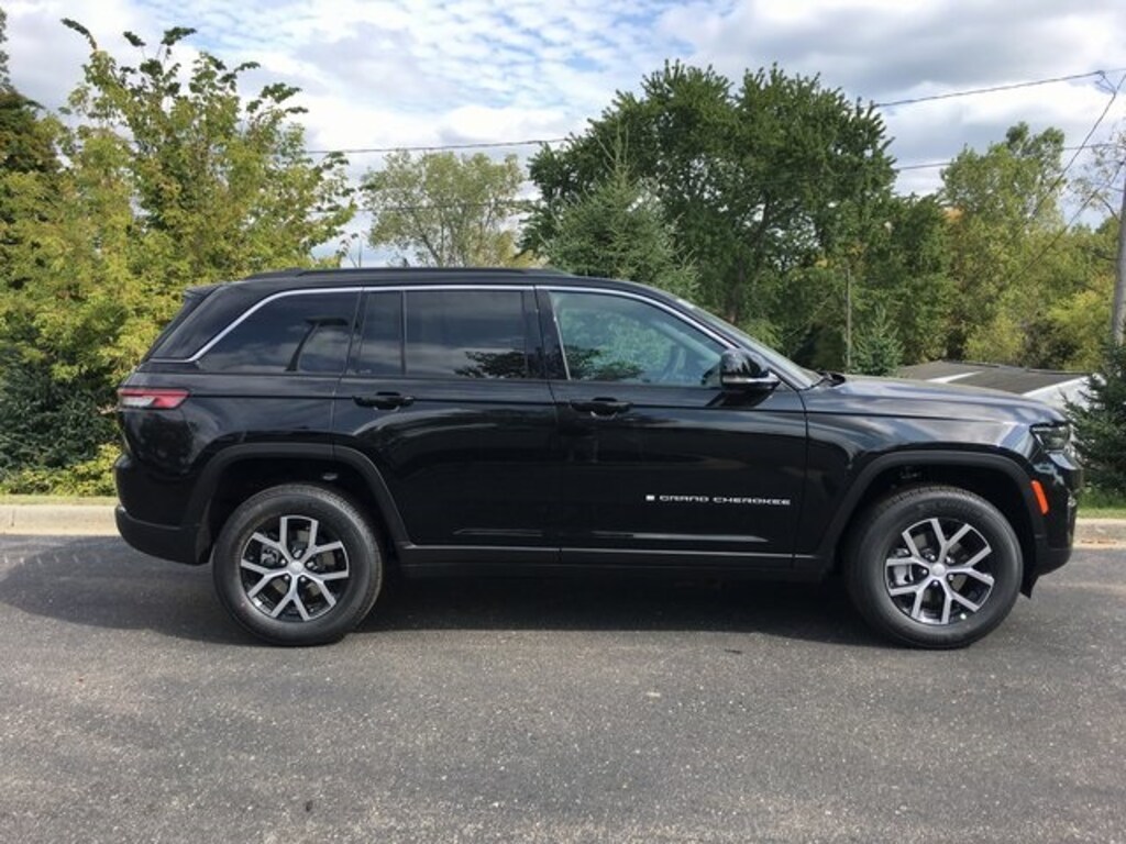 New 2025 Jeep Grand Cherokee Limited SUV