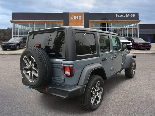 2024 Jeep Wrangler Sport photo 3