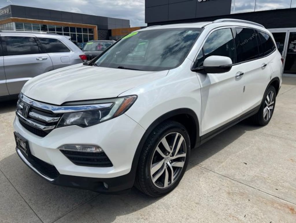 Certified 2016 Honda Pilot Touring AWD SUV