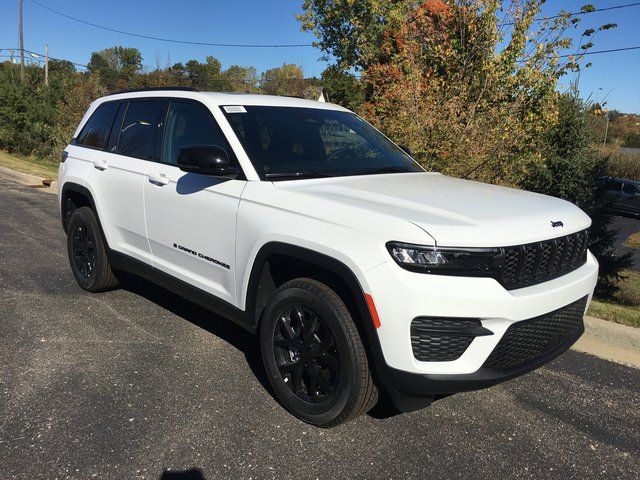 2025 Jeep Grand Cherokee Altitude
