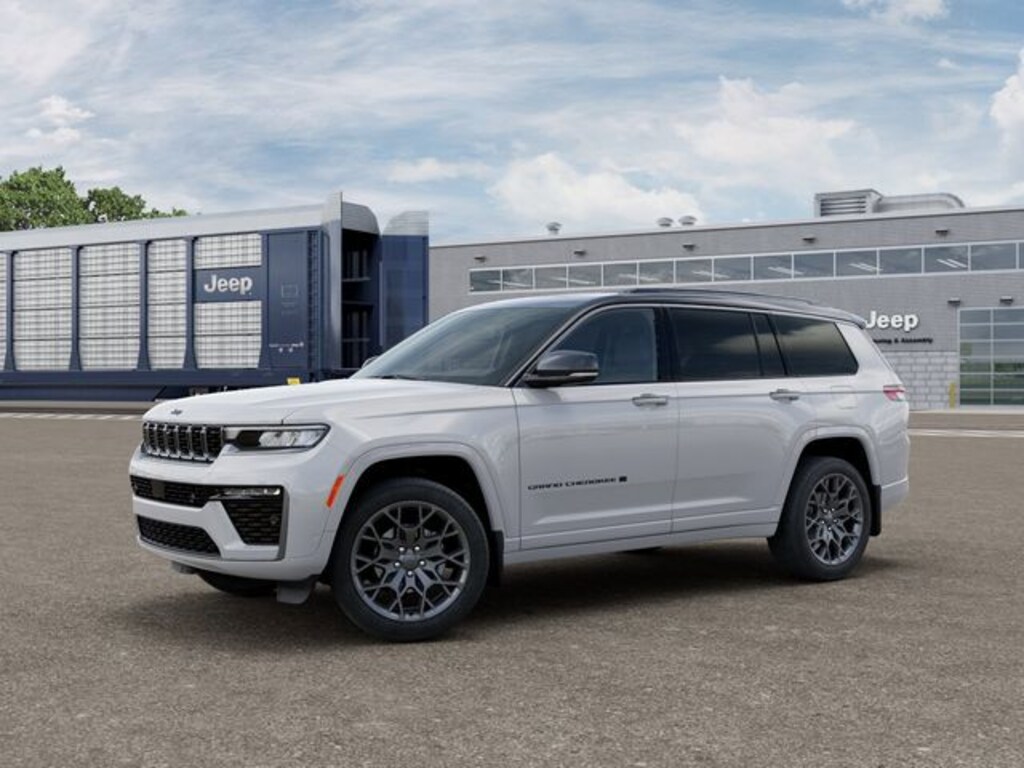 New 2026 Jeep Grand Cherokee L Summit SUV