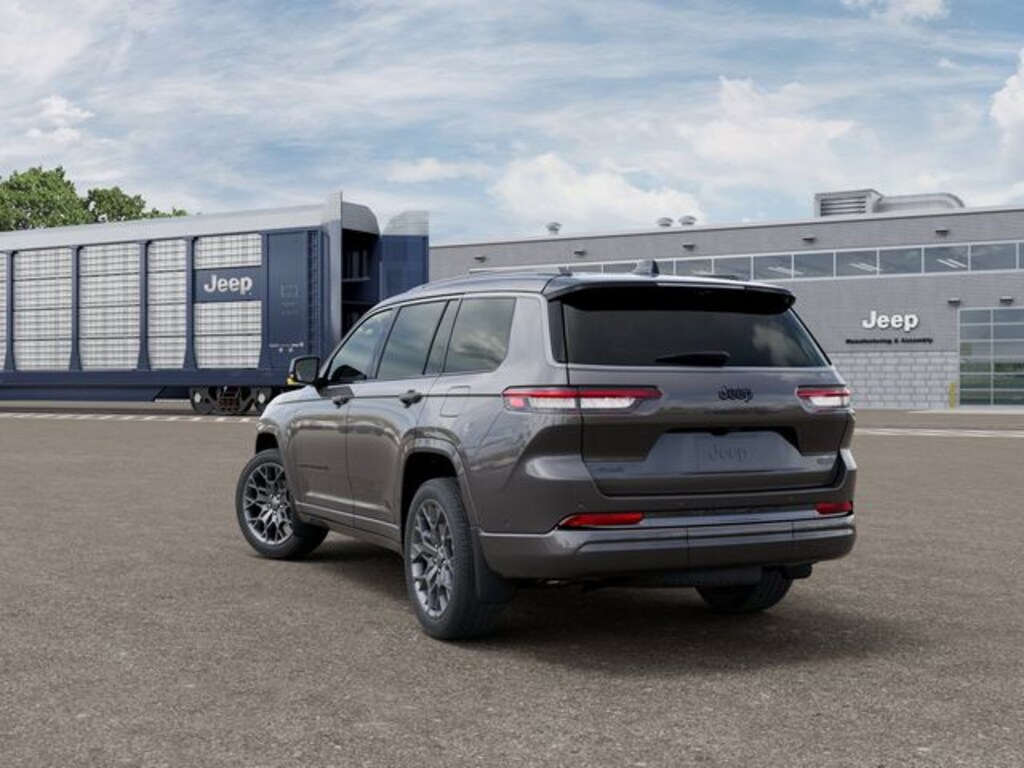 New 2026 Jeep Grand Cherokee L Summit SUV