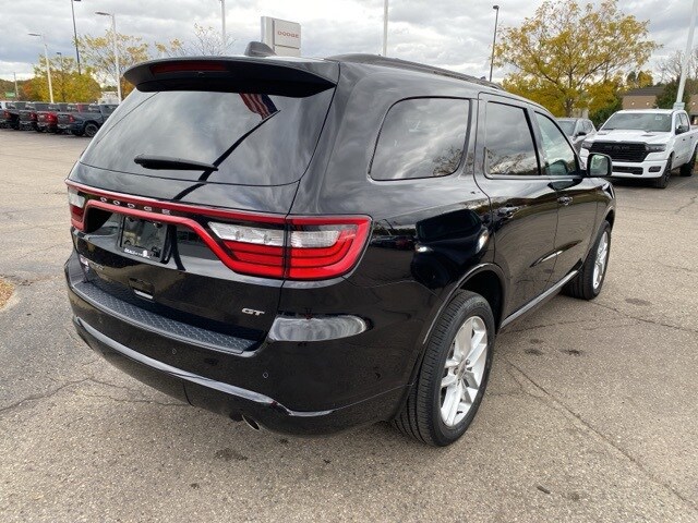 2022 Dodge Durango GT Plus photo 2