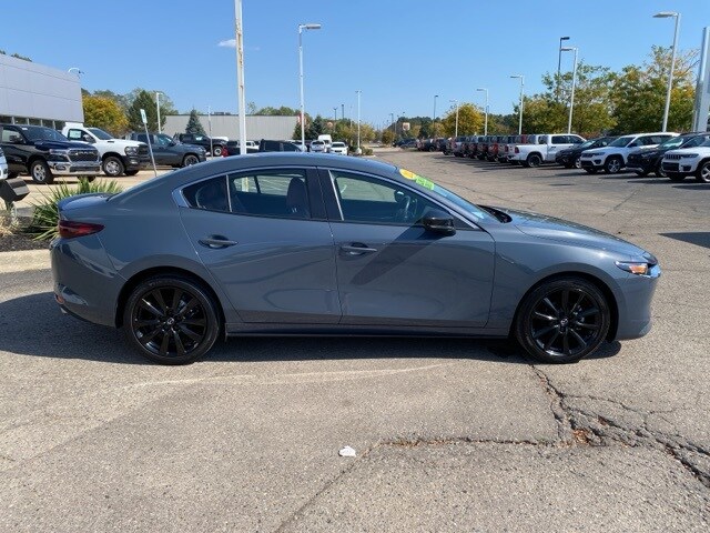 2022 Mazda Mazda3 Sedan Carbon photo 2