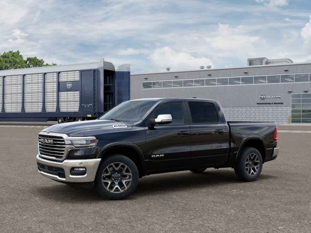 New 2025 Ram 1500 Laramie Truck Crew Cab
