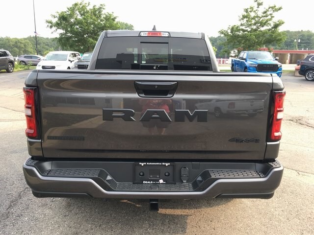 2025 Ram 1500 Big Horn Lone Star photo 3