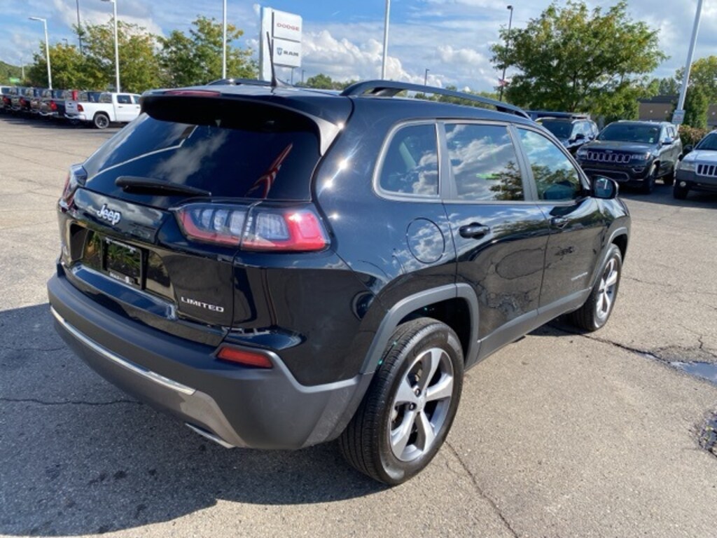 Used 2022 Jeep Cherokee Limited SUV