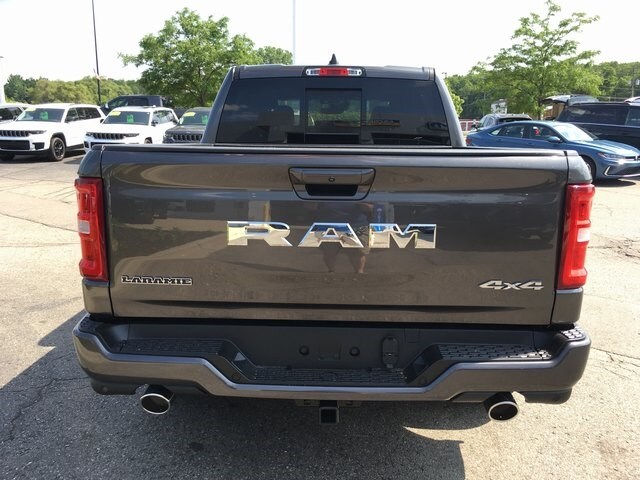 2025 Ram 1500 Laramie photo 4
