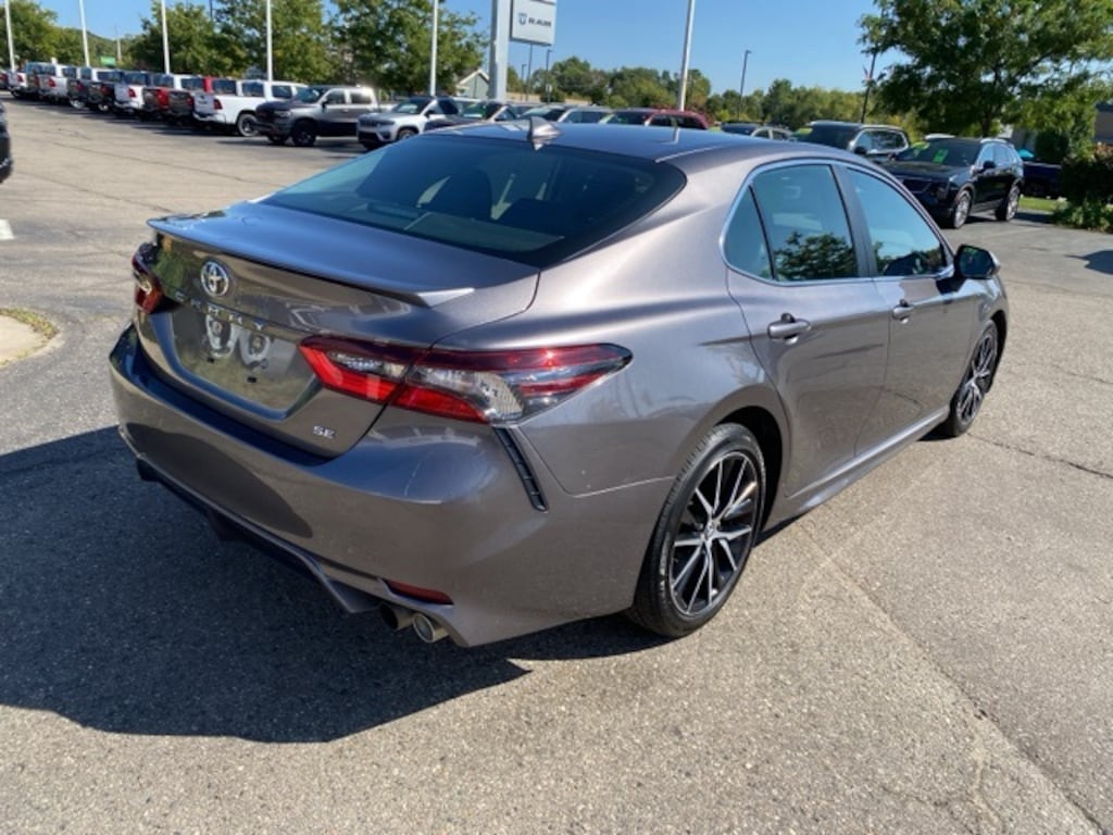 Used 2023 Toyota Camry SE Sedan