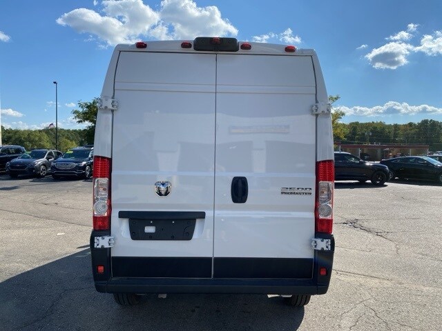 2025 Ram ProMaster 2500 photo 3