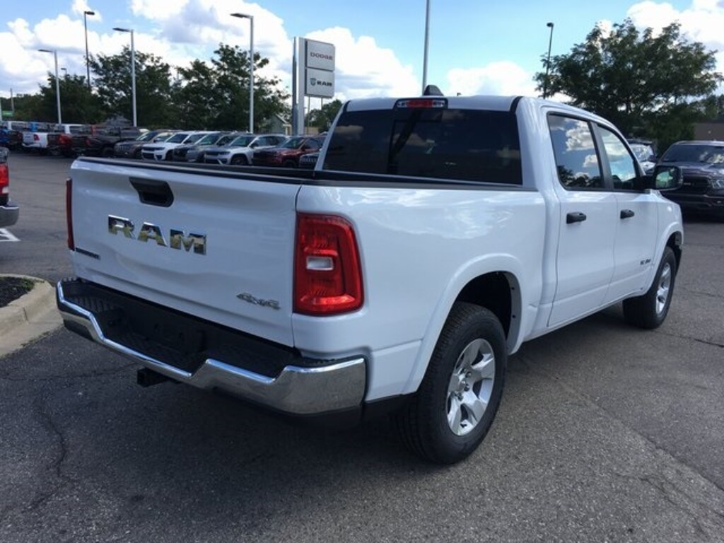 New 2025 Ram 1500 Big Horn/Lone Star Truck Crew Cab