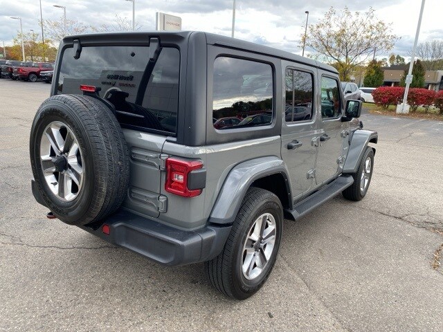 2022 Jeep Wrangler Unlimited Sahara photo 3