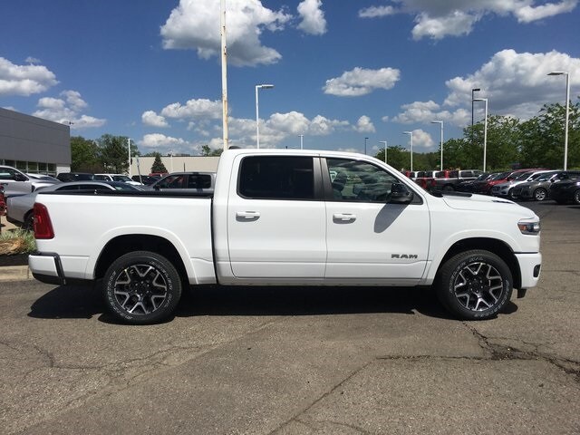 2025 Ram 1500 Laramie photo 2