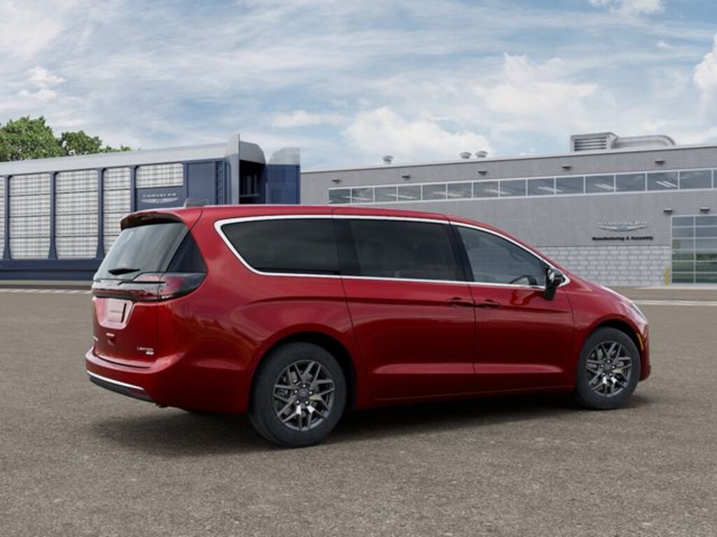New 2027 Chrysler Pacifica Limited Van Passenger Van