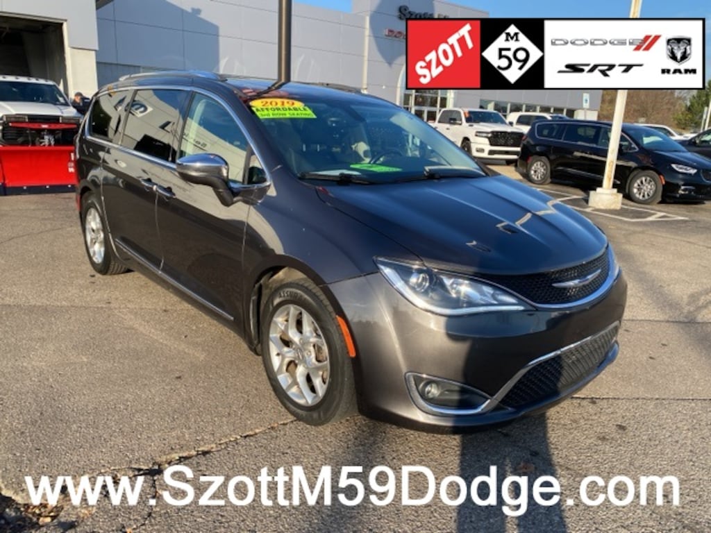 Used 2019 Chrysler Pacifica Limited Van Passenger Van