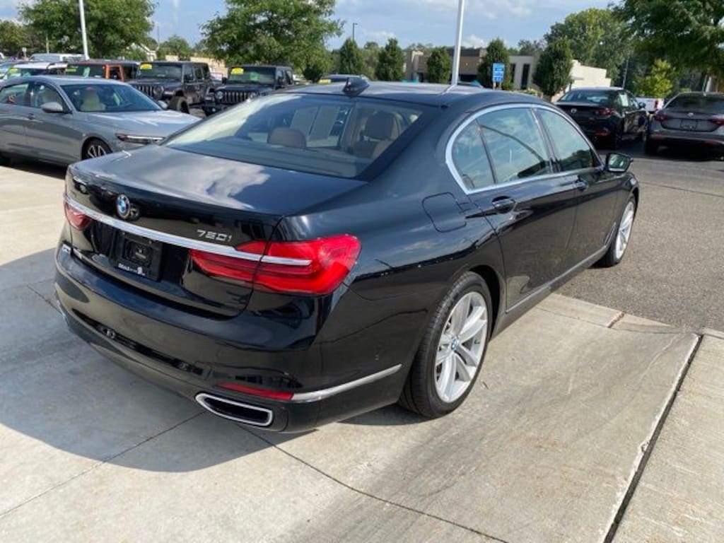 Used 2016 BMW 750i xDrive Sedan