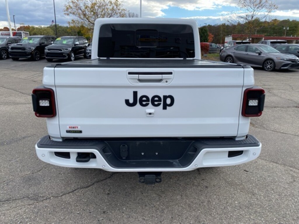 Used 2022 Jeep Gladiator Overland Truck Crew Cab