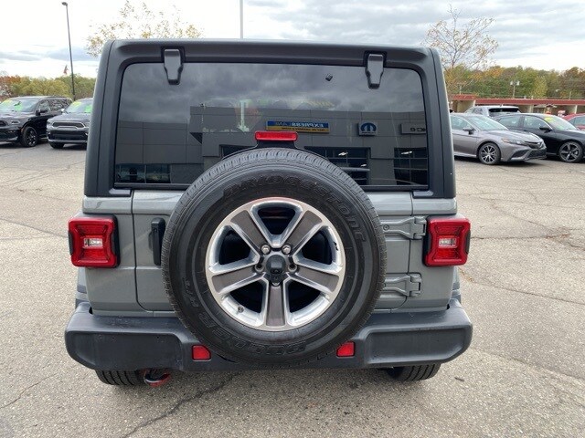 2022 Jeep Wrangler Unlimited Sahara photo 4