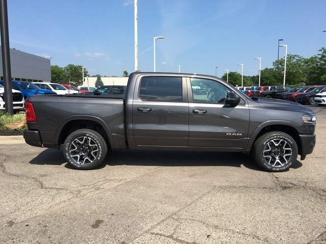2025 Ram 1500 Laramie photo 2
