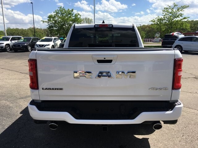 2025 Ram 1500 Laramie photo 4