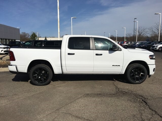 2025 Ram 1500 Laramie photo 2