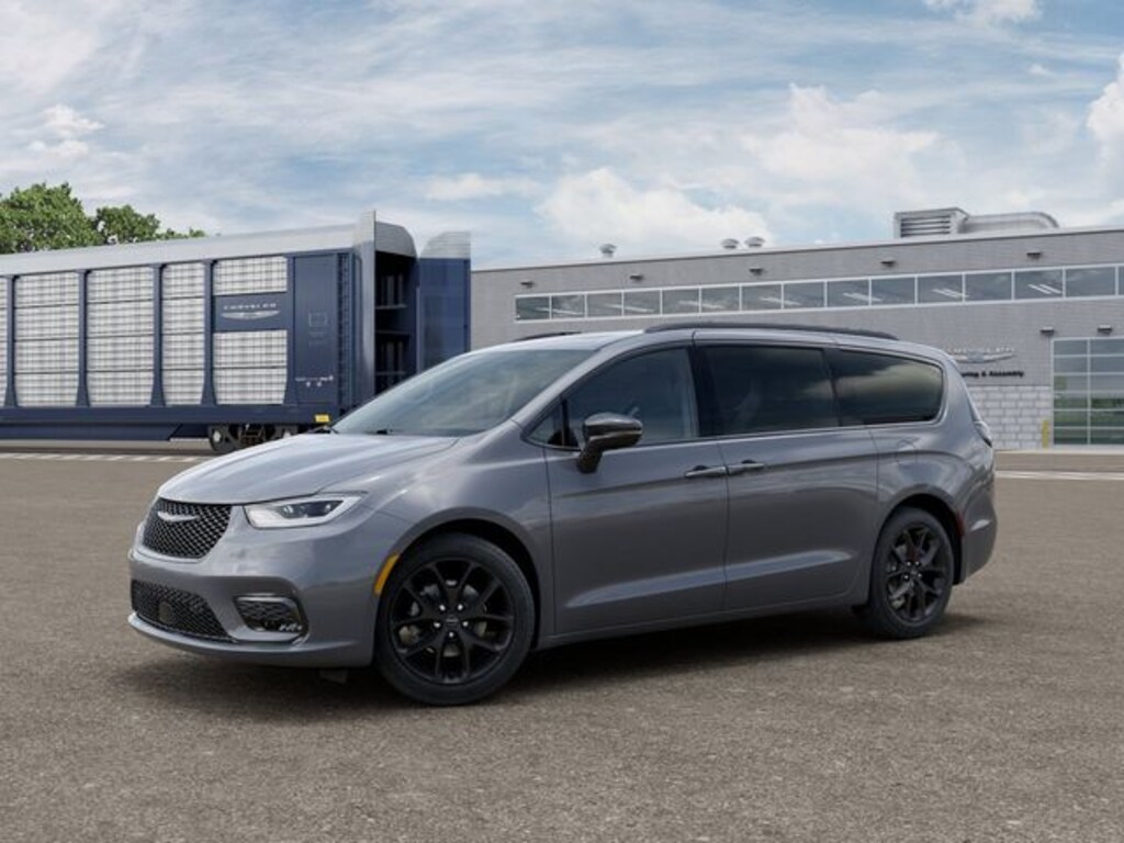 New 2025 Chrysler Pacifica Limited Van Passenger Van