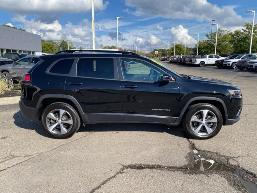 Used 2022 Jeep Cherokee Limited SUV