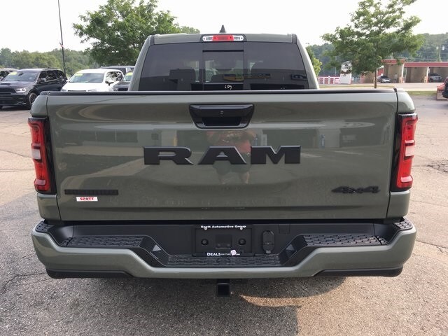 2025 Ram 1500 Big Horn Lone Star photo 4